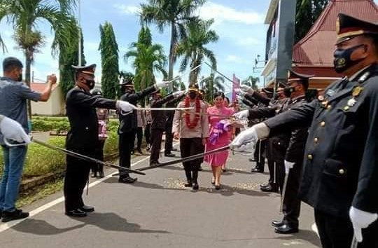 Serah terima Kapolres Minsel