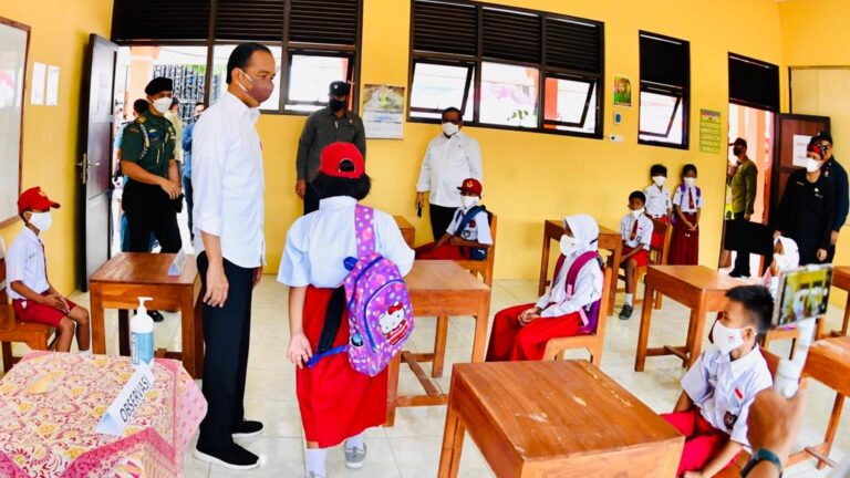 Vaksinasi anak sekolah