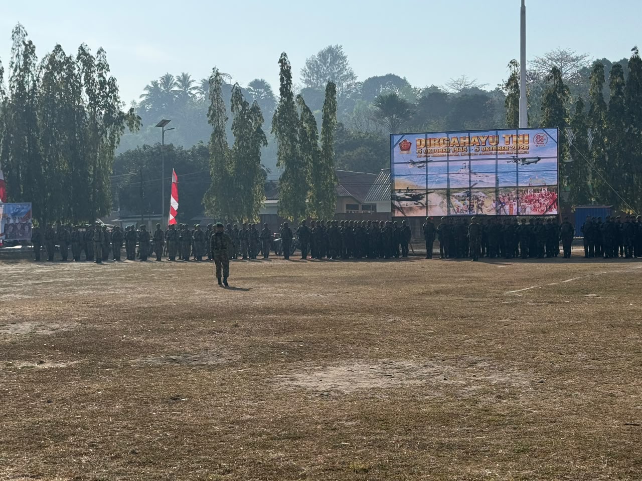 Peringati HUT TNI Ke-81, Kodim 1506 Namlea Menggelar Upacara Mengusung Tema “TNI Kuat Bersama Rakyat”